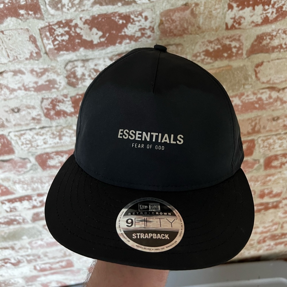 Fear of god essentials new era hat